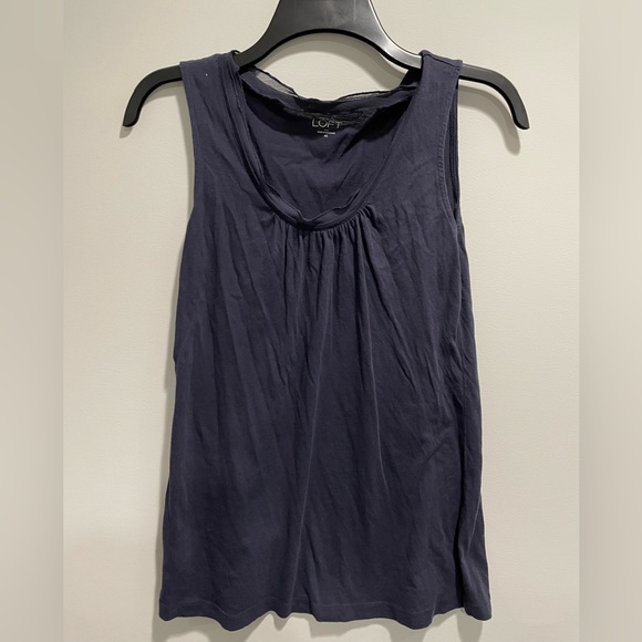 {LOFT} Navy blue tank top sleeveless Women's size XS preowned - Picture 1 of 3